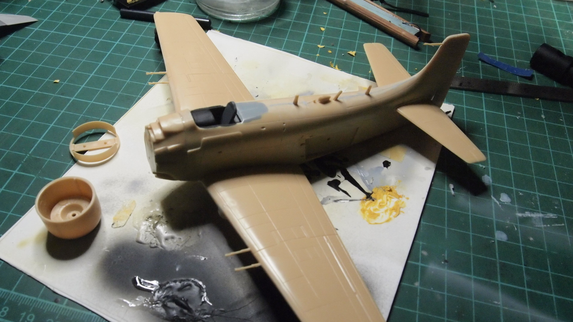 1/72 AD-6スカイレーダー ツクダホビー(2)組み立て: 飛行機プラモデル